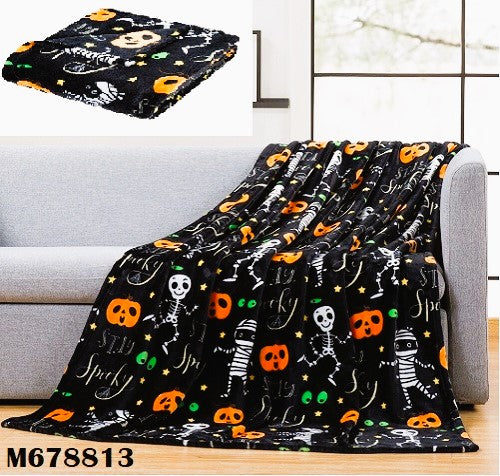 HALLOWEEN TRHOW BLANKET